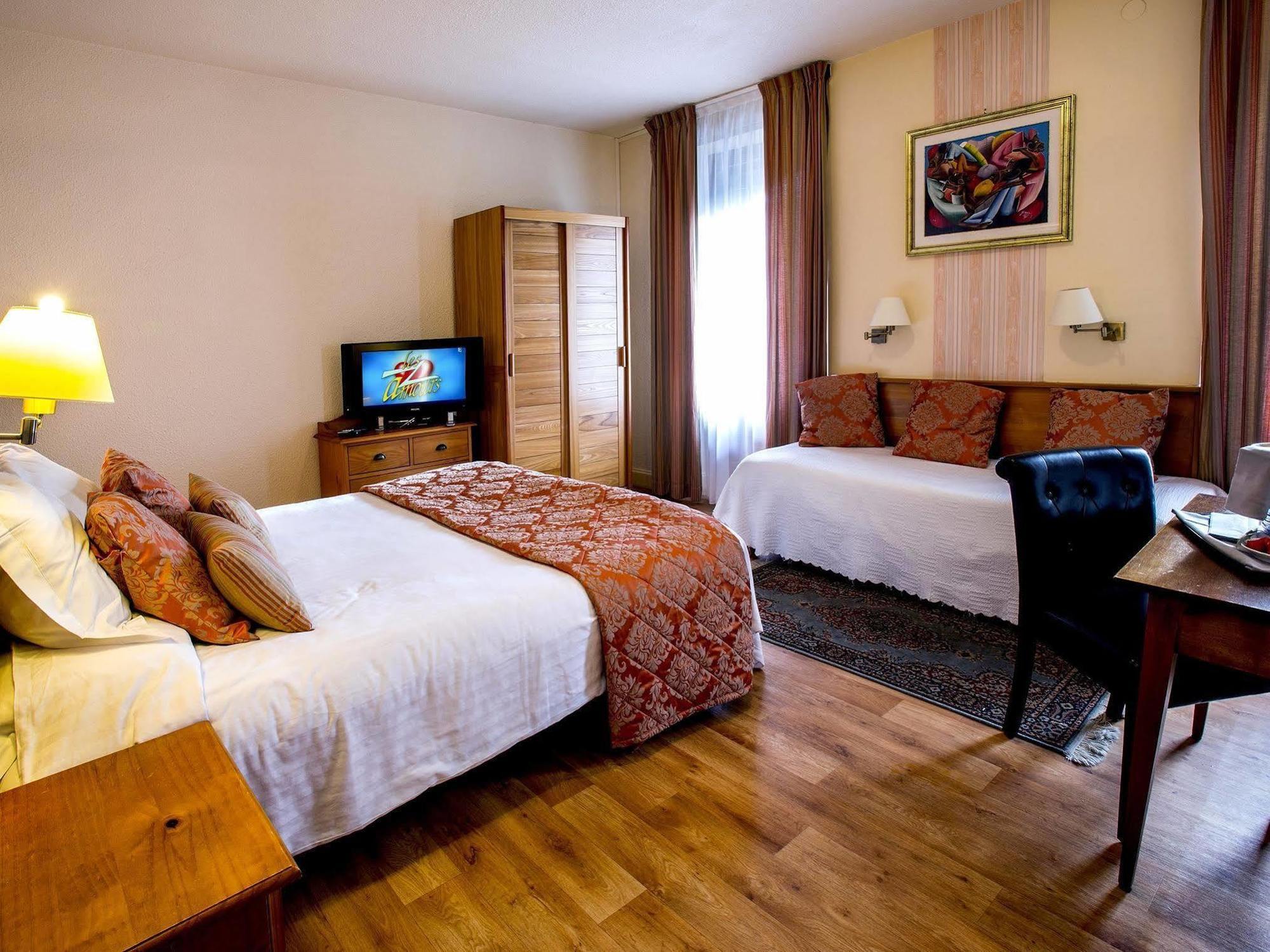 Logis Hotel Restaurant La Tete Des Faux Le Bonhomme Kültér fotó