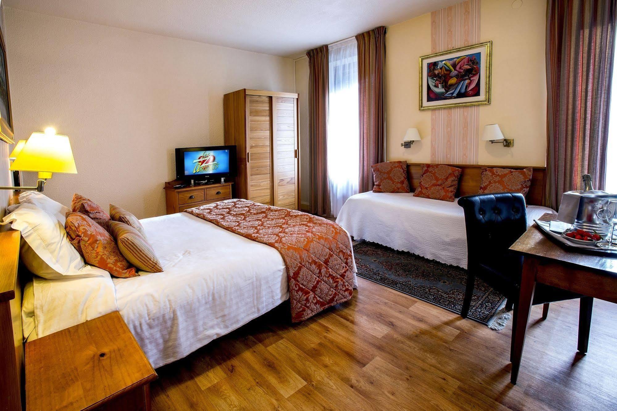 Logis Hotel Restaurant La Tete Des Faux Le Bonhomme Kültér fotó